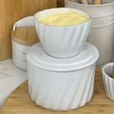 Manteigueira Francesa Twist em Cerâmica Branca 250g - Ela Decora